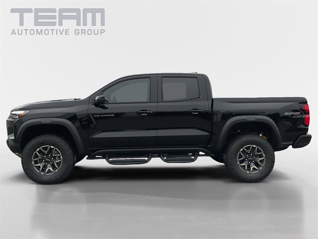 2026 Chevrolet Colorado ZR2 photo 2