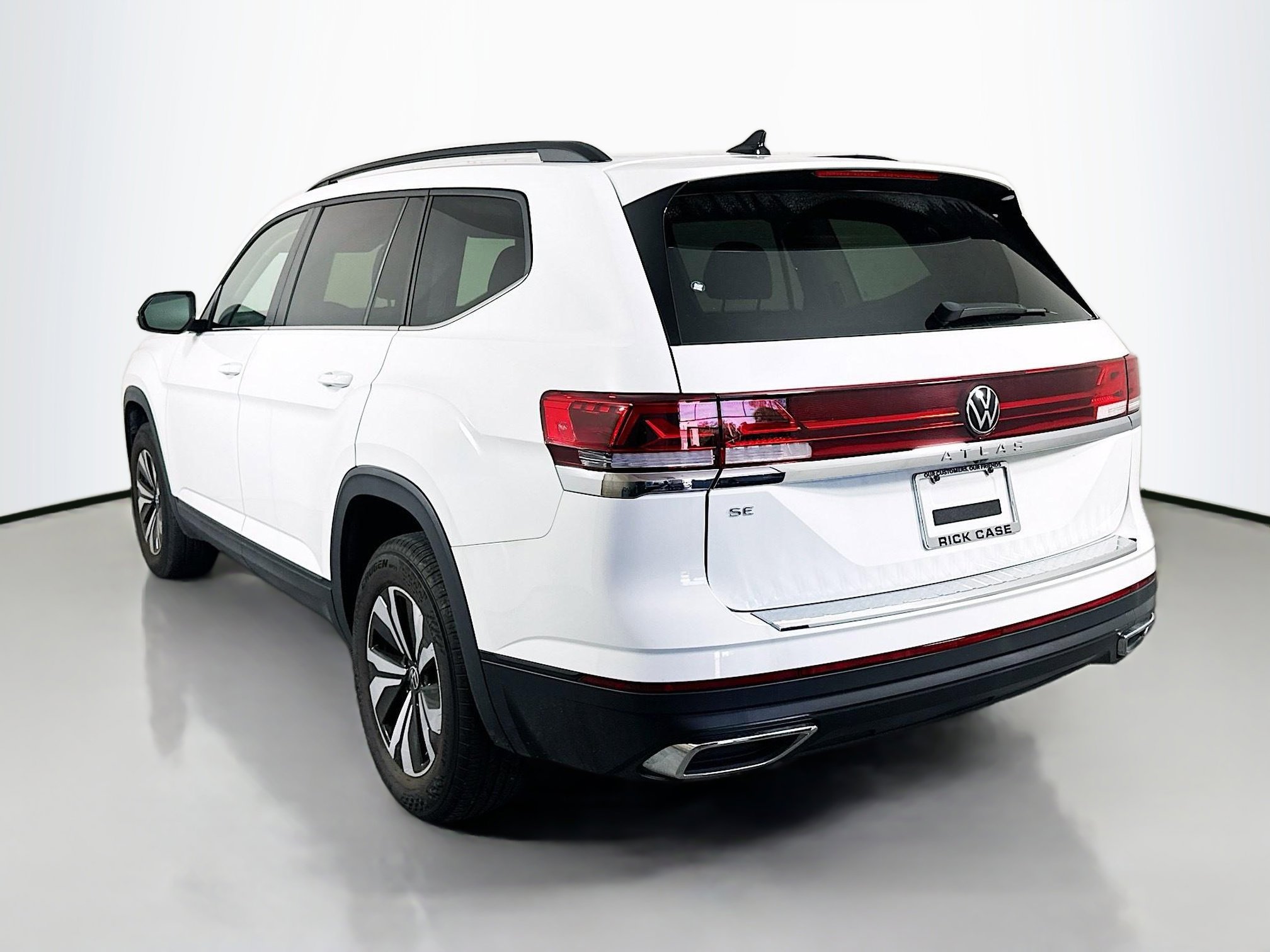 2024 Volkswagen Atlas SE photo 4
