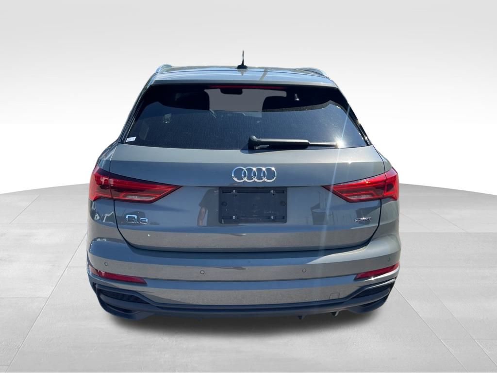2024 Audi Q3 S line Premium photo 4
