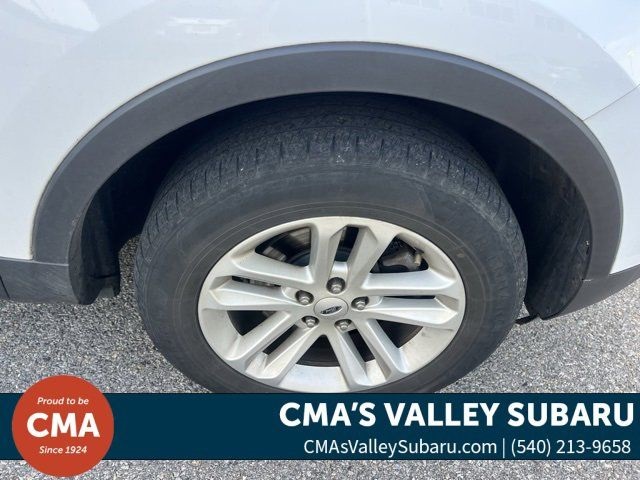 2016 Ford Explorer Base photo 9
