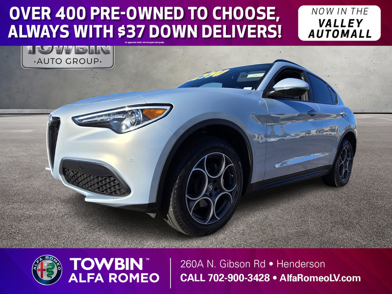 2022 Alfa Romeo Stelvio Base