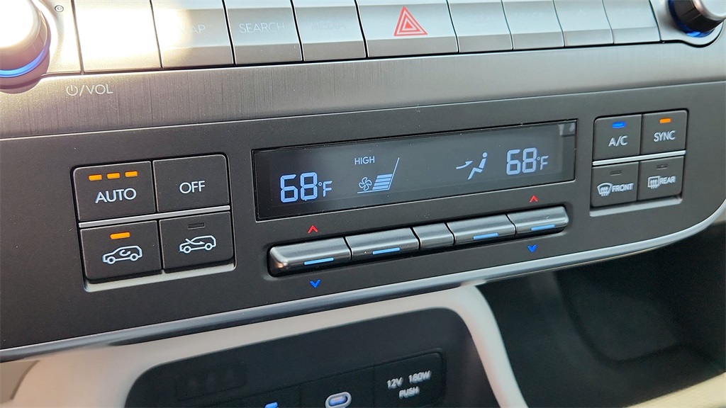 2025 Hyundai Kona SEL photo 20