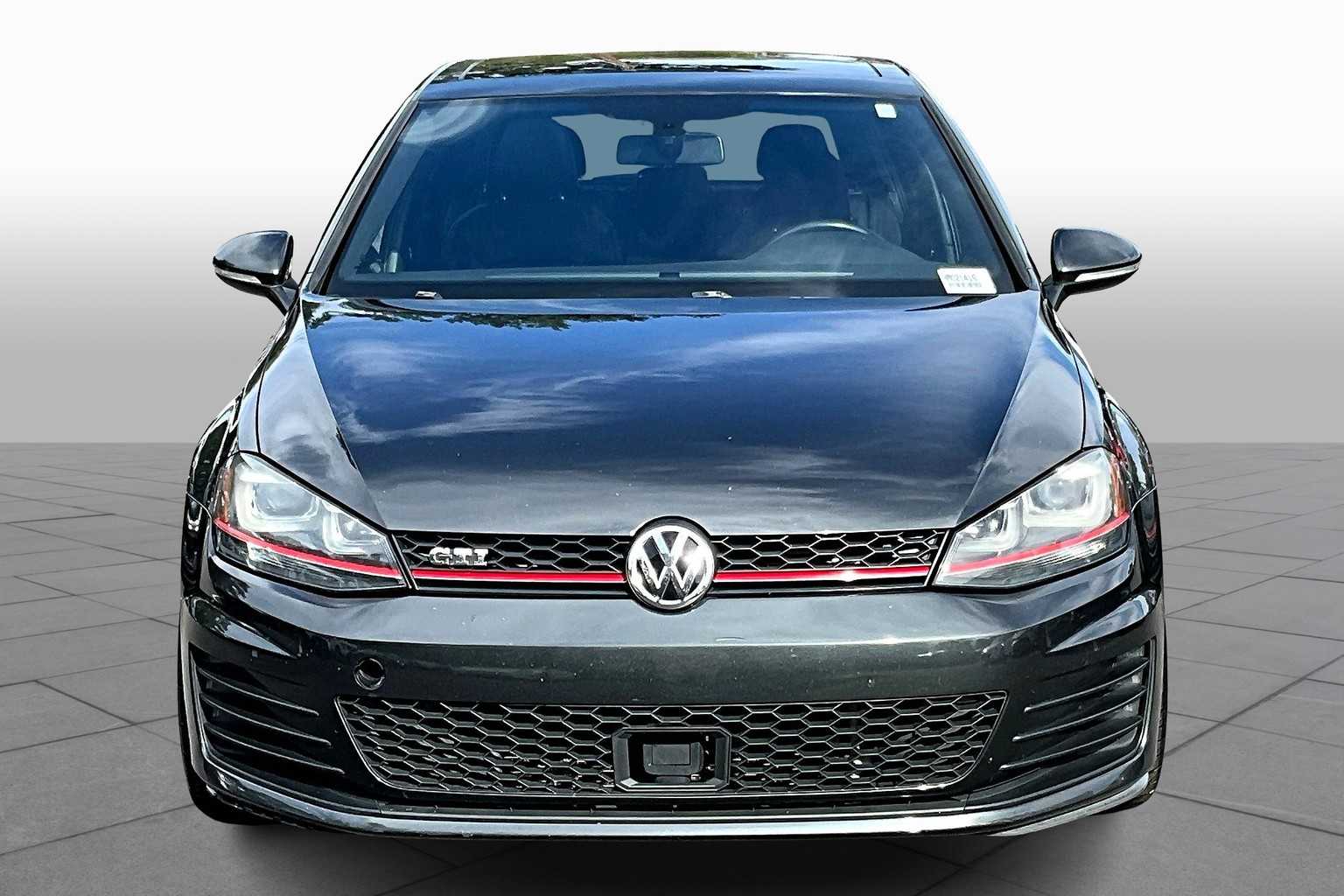 2017 Volkswagen Golf GTI Autobahn photo 3