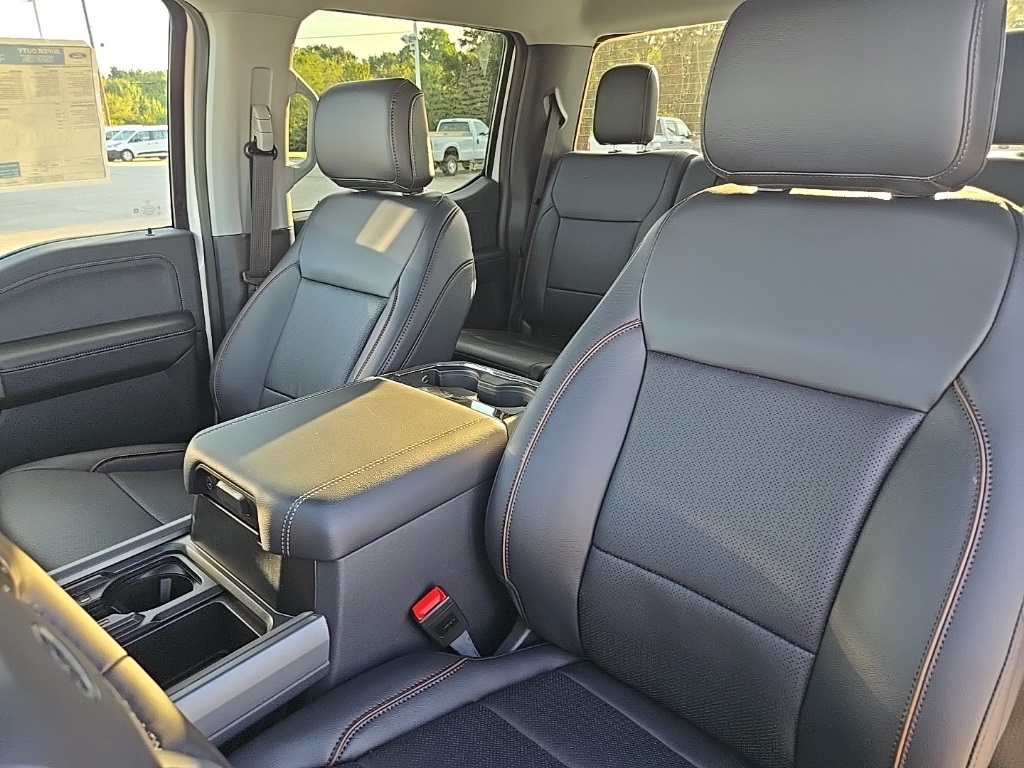 2026 Ford F-350 Lariat photo 13