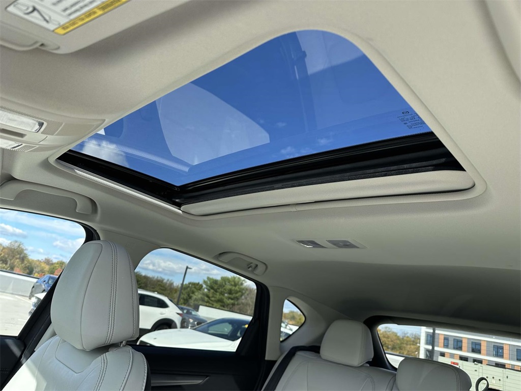 2021 Mazda CX-5 Touring photo 4