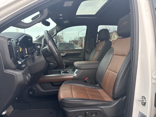 2024 CHEVROLET SILVERADO HD - Image 3