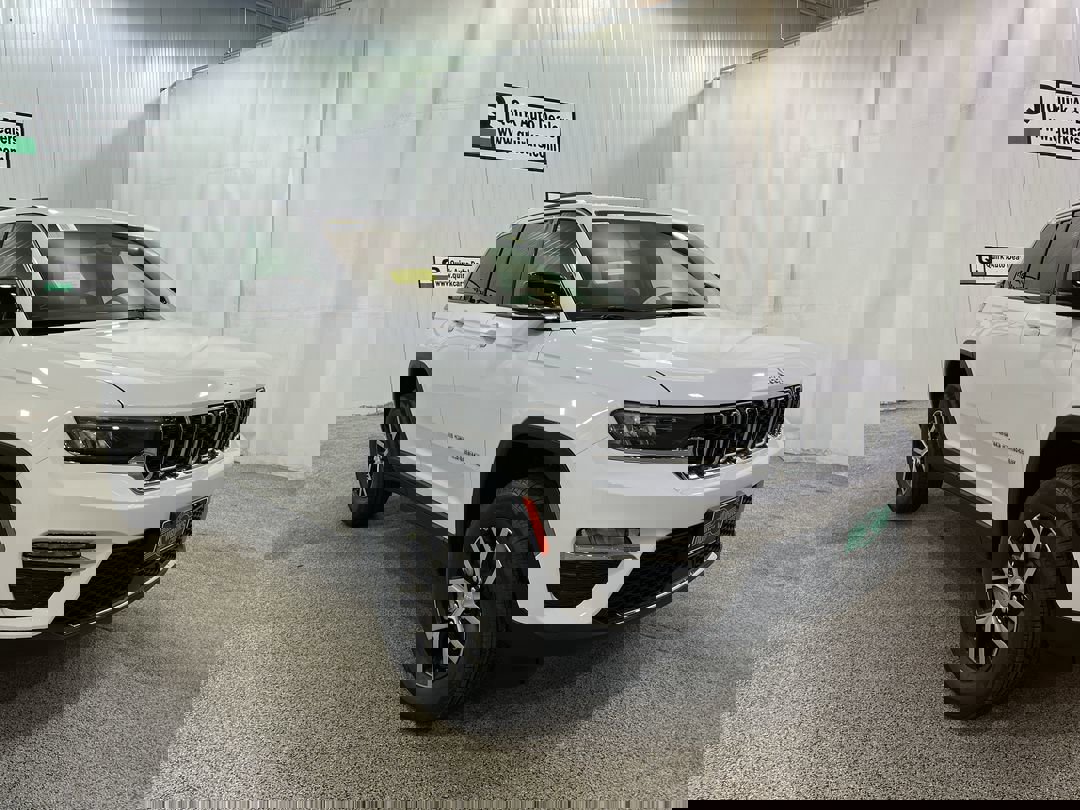 2025 Jeep Grand Cherokee Limited's photo