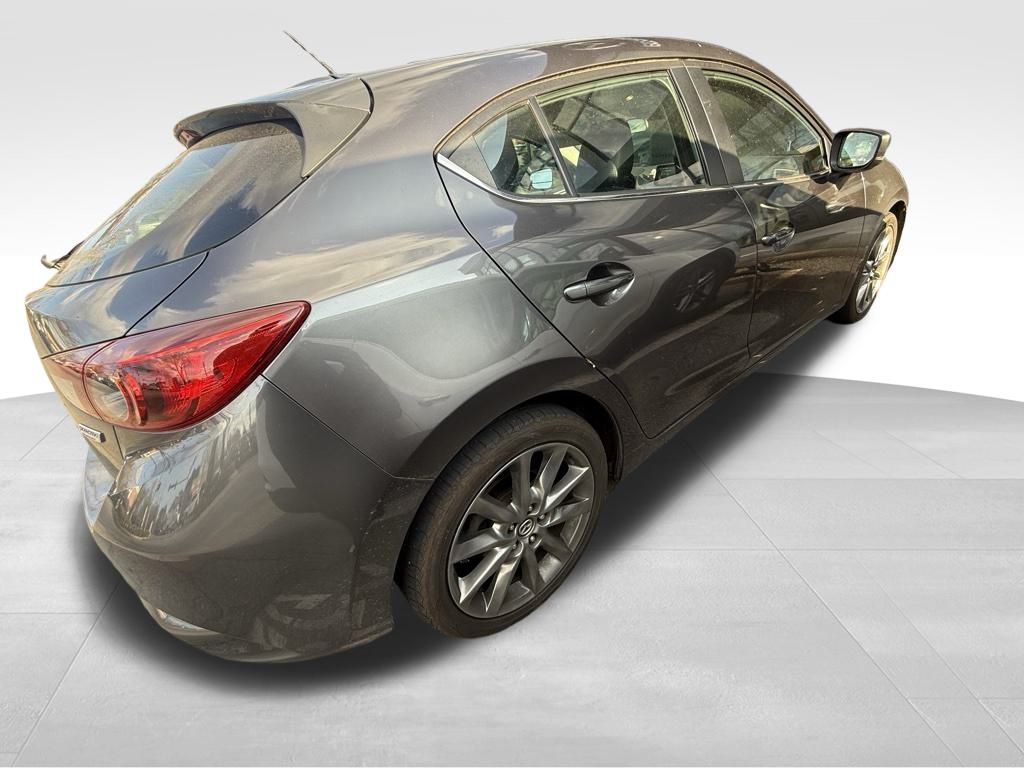 2018 Mazda Mazda3 Touring photo 4