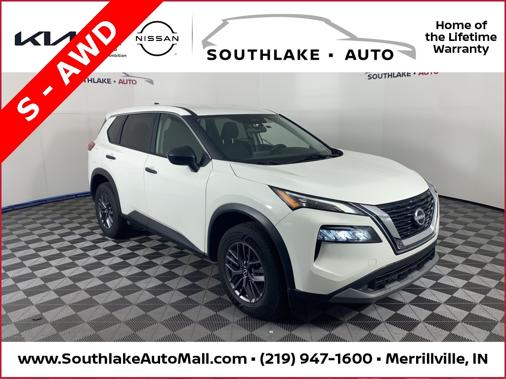 2023 Nissan Rogue S's photo