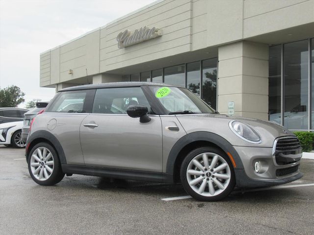 2020 Mini Cooper 2 Door Hardtop Oxford Edition photo 2