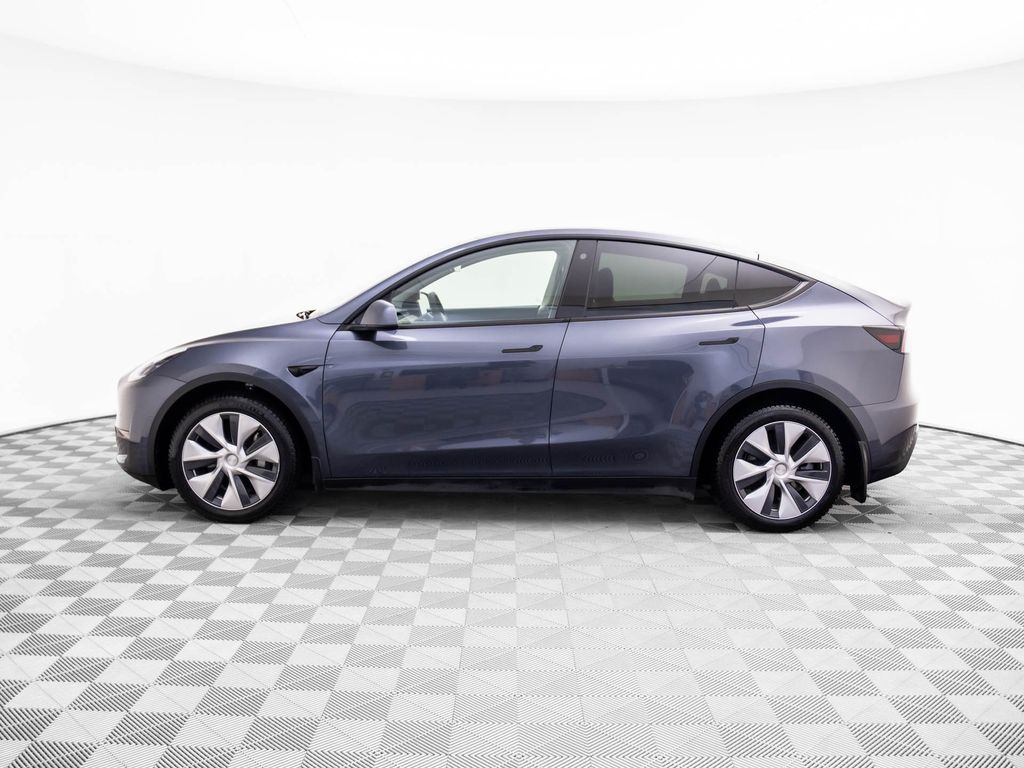 Used 2022 Tesla Model Y Long Range with VIN 7SAYGDEEXNF504609 for sale in Barrington, IL