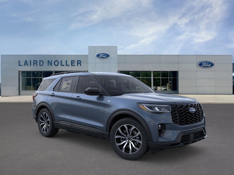 2025 Ford Explorer ST-Line photo 6