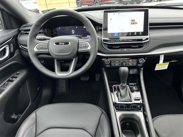 2025 Jeep Compass Limited photo 2