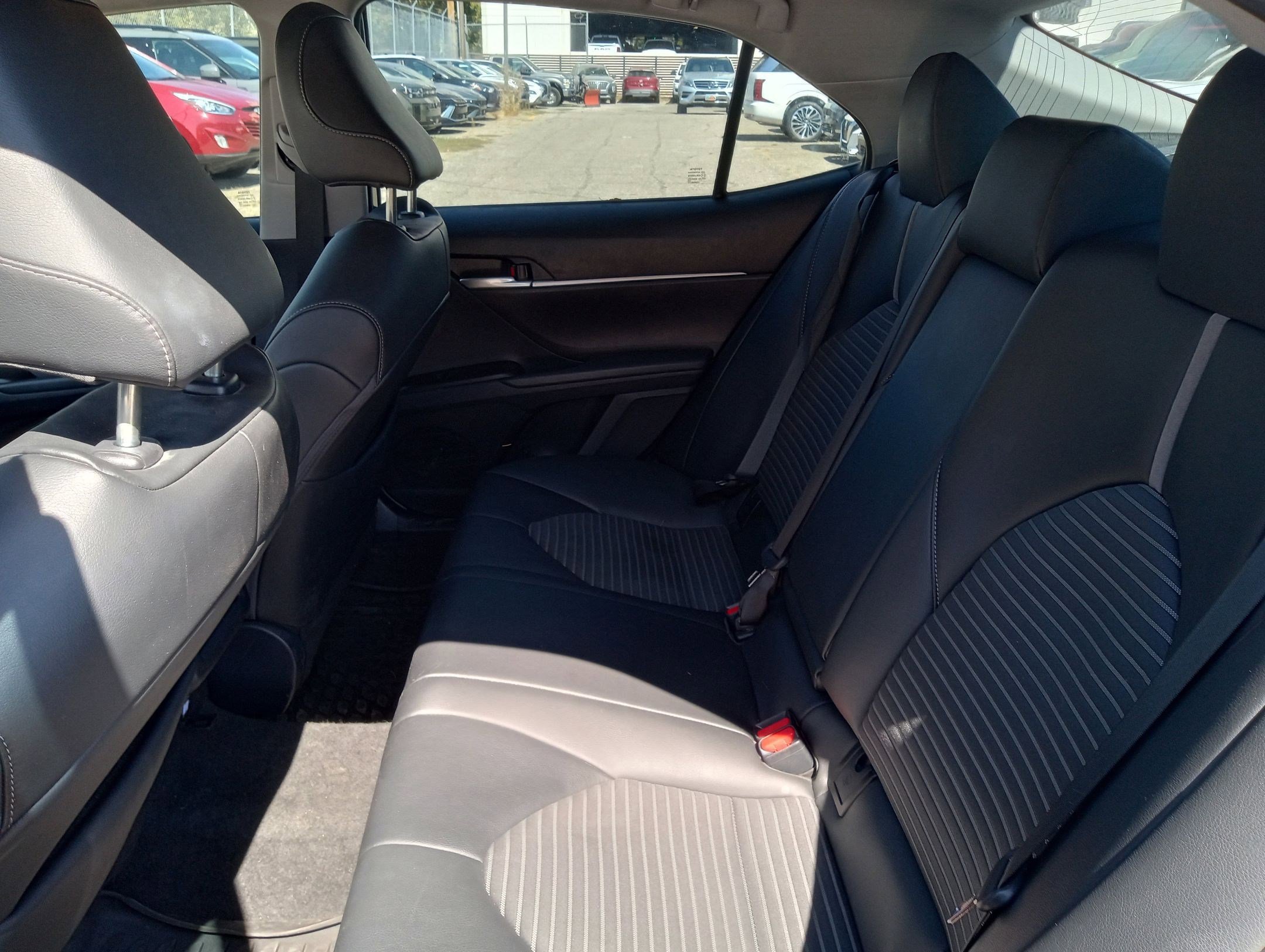2023 Toyota Camry SE photo 10