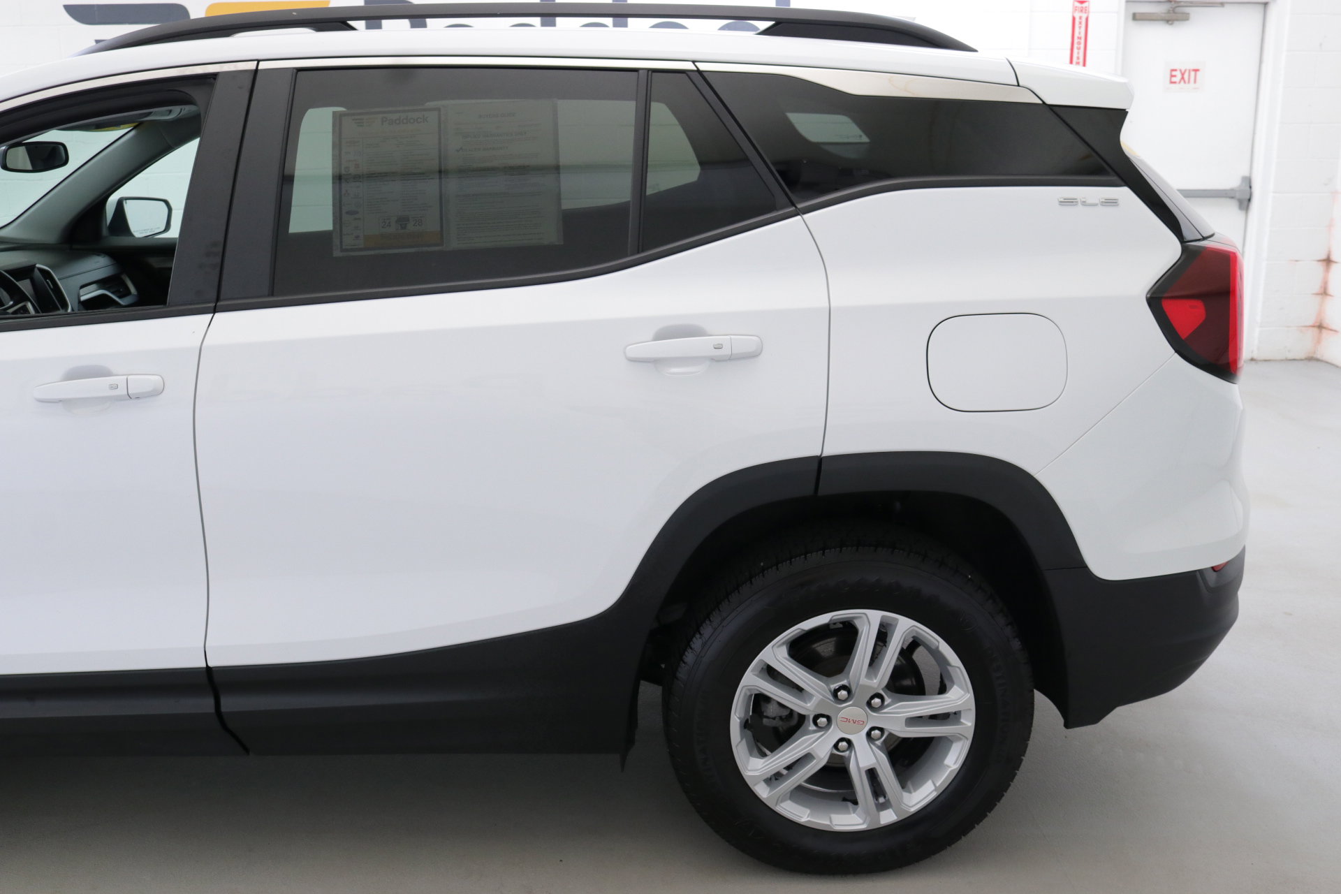 2023 Gmc Terrain SLE photo 2
