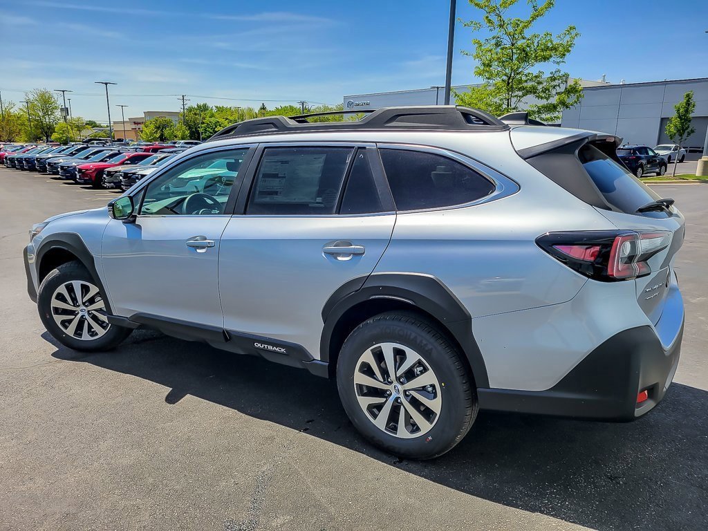 2025 SUBARU OUTBACK - Image 6