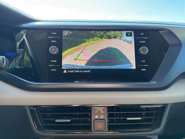 2023 Volkswagen Taos SE photo 11