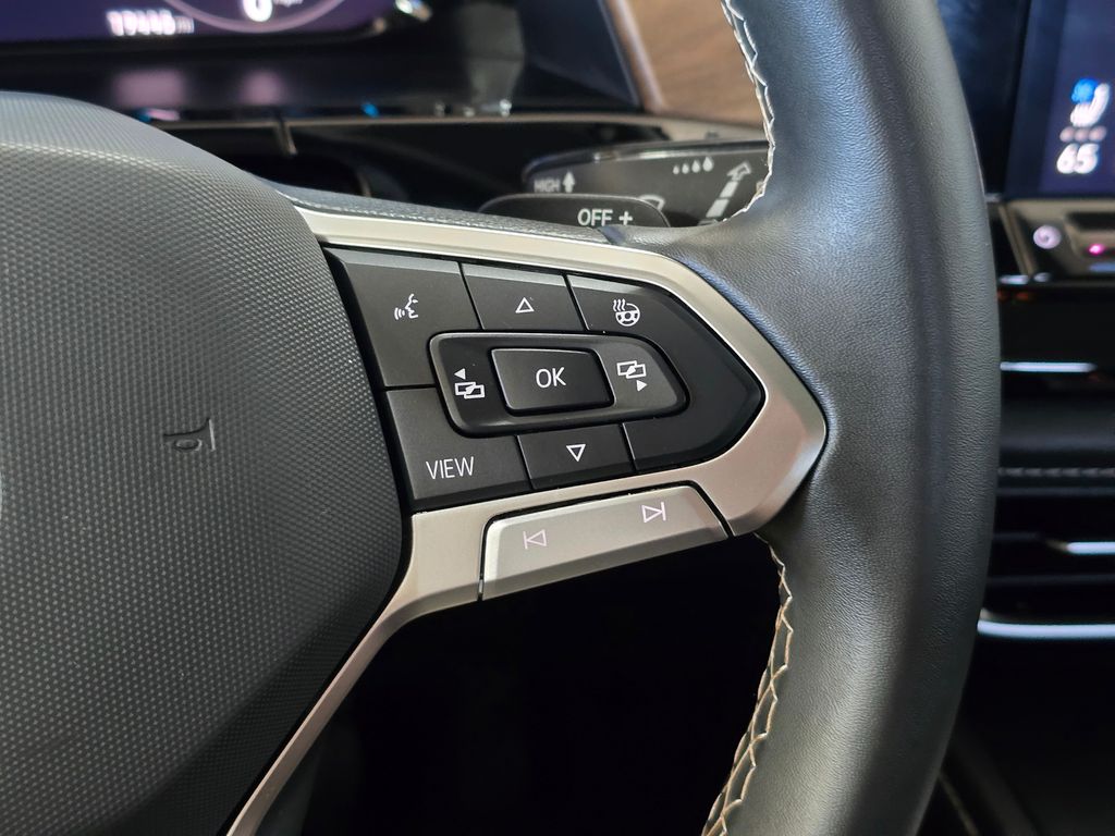 2024 Volkswagen Atlas SE photo 17