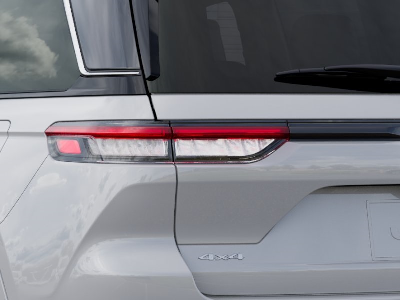 2025 Jeep Grand Cherokee Summit Reserve photo 4