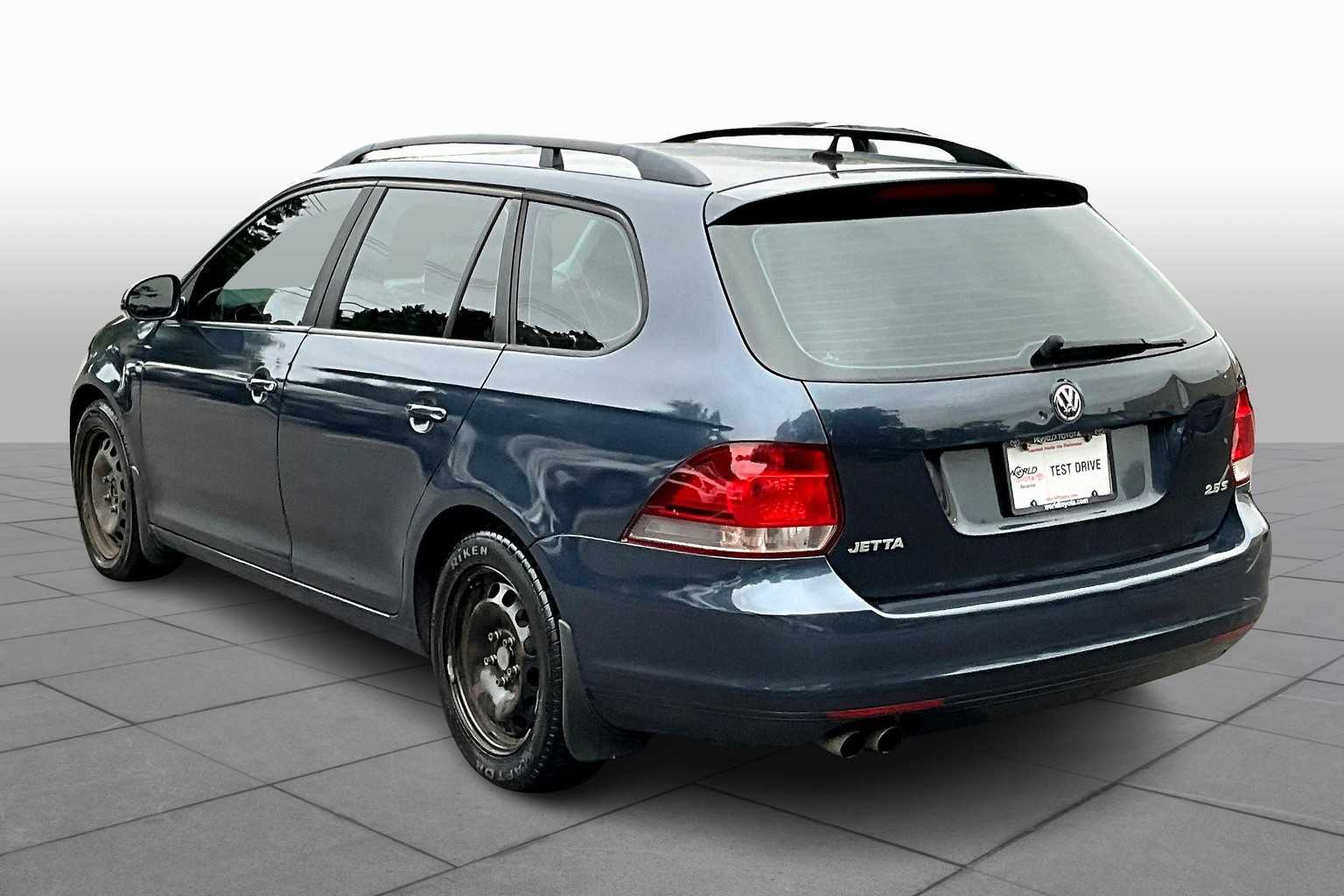 2010 Volkswagen Jetta SportWagen 2.5 S photo 10