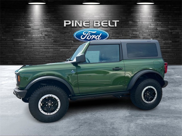 2024 Ford Bronco Black Diamond photo 2