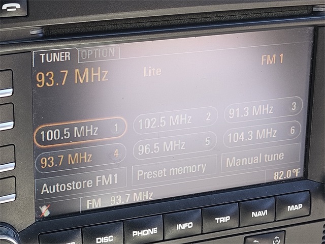 2010 Porsche Cayenne Base photo 20