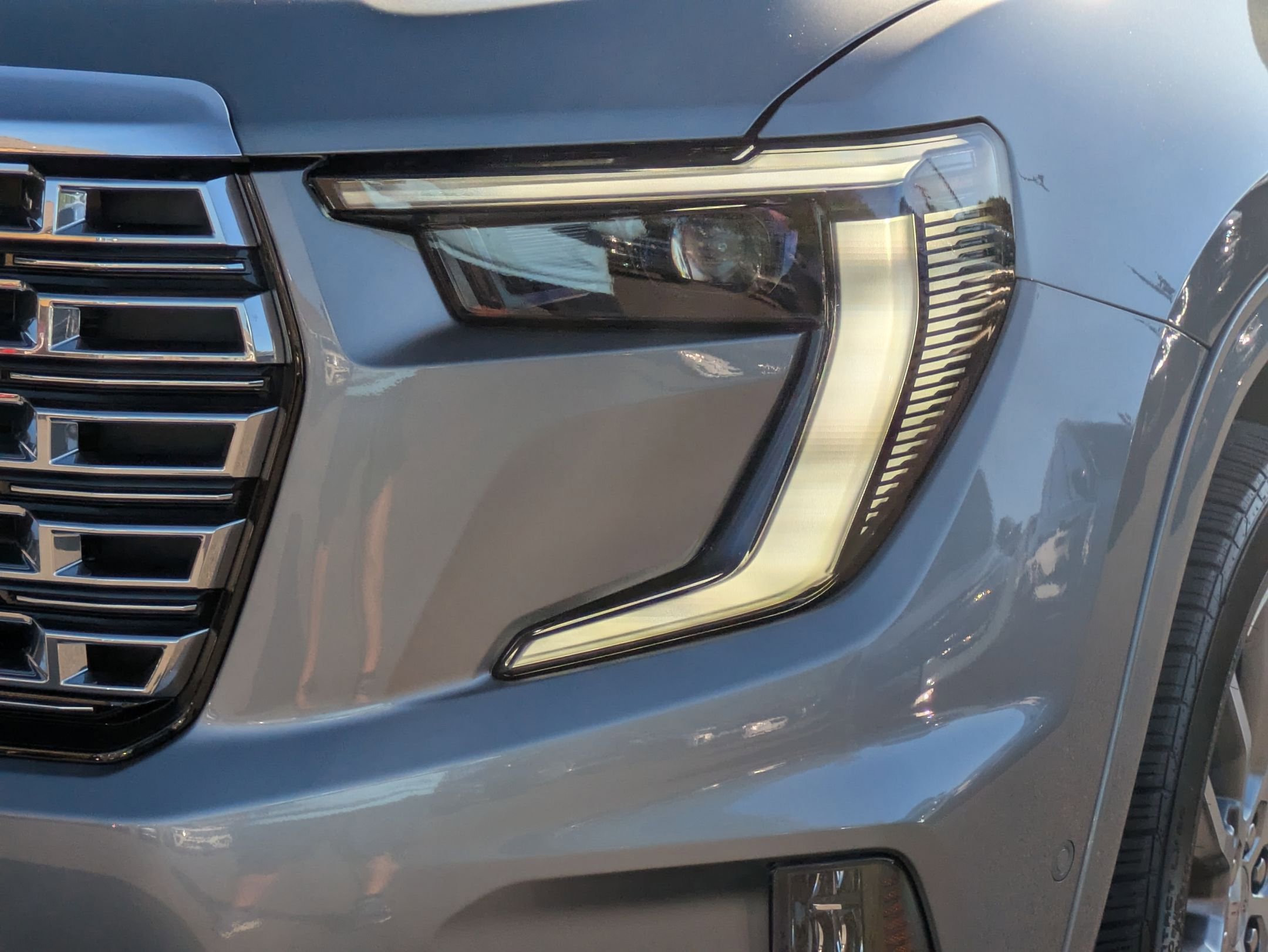 2026 Gmc Acadia Denali photo 3