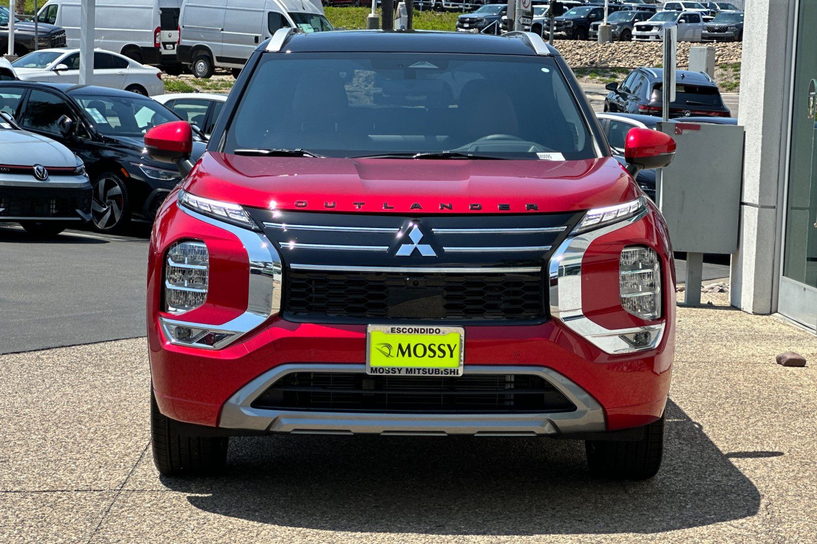 2025 Mitsubishi Outlander SEL photo 8
