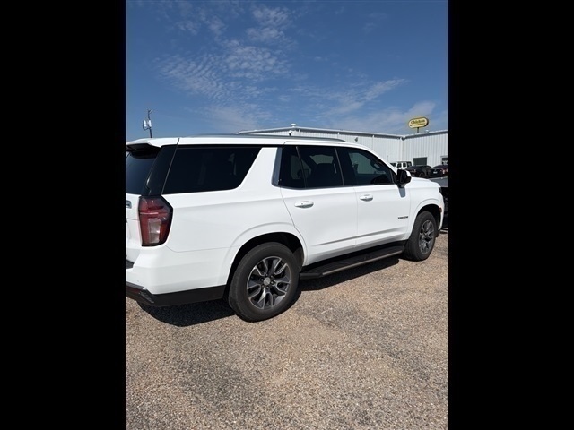 2021 Chevrolet Tahoe LT photo 3