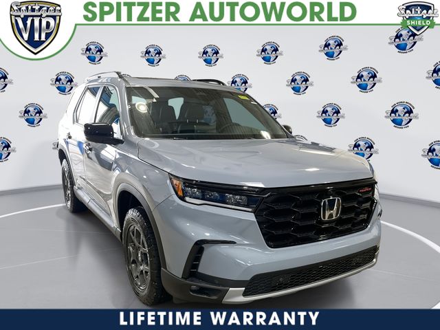 2025 Honda Pilot TrailSport's photo