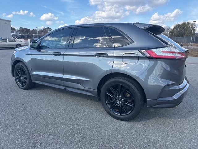 2021 Ford Edge ST photo 3