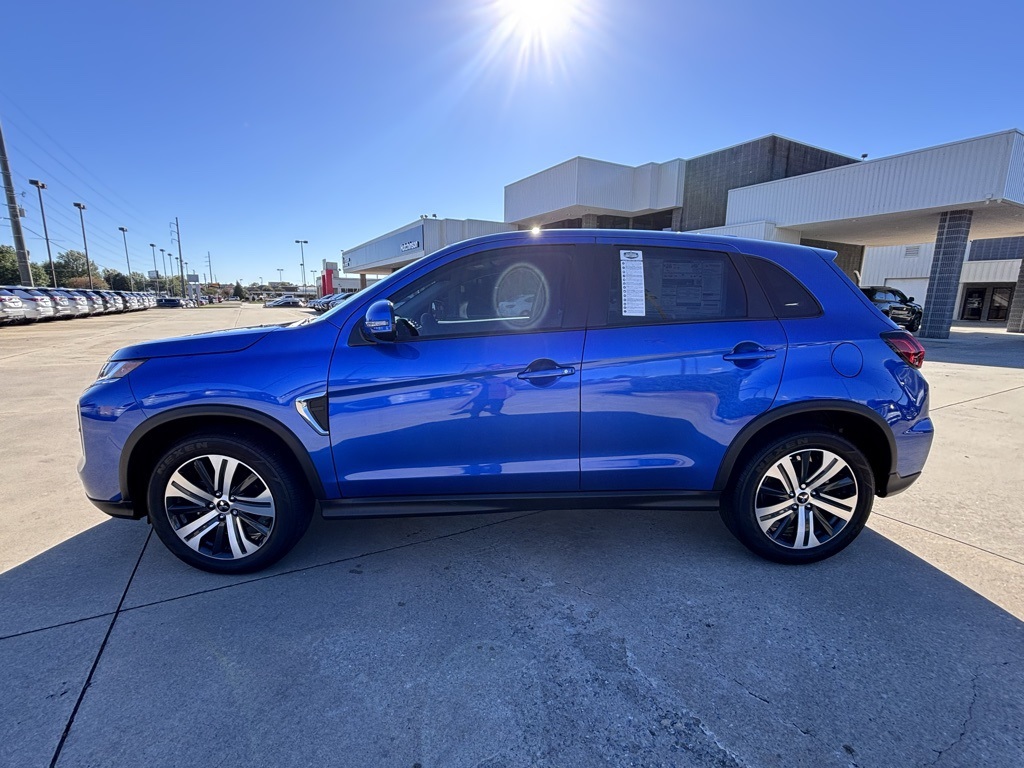 2024 Mitsubishi Outlander Sport ES LE SE photo 4