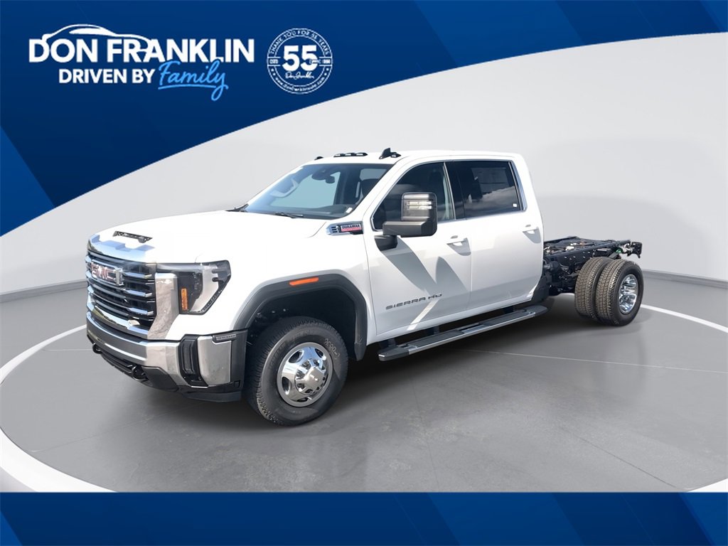 2026 GMC Sierra 3500 Chassis Cab SLE's photo