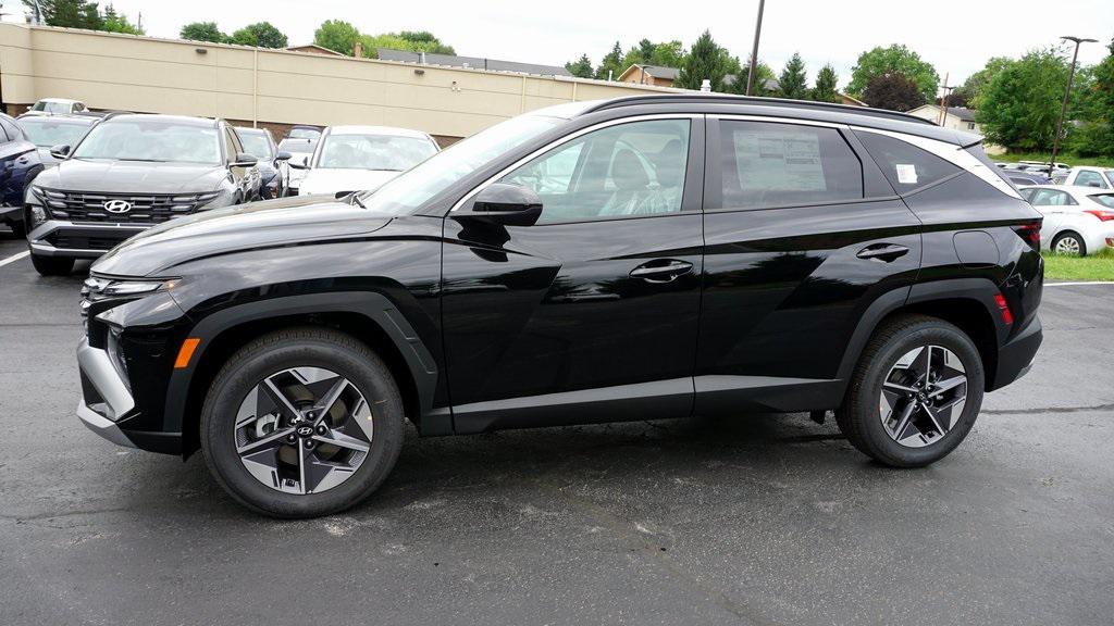 2025 Hyundai Tucson SEL photo 2