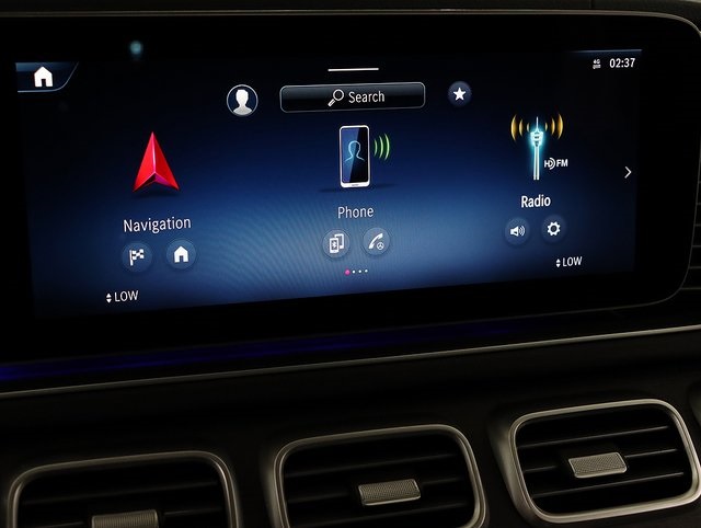 2026 Mercedes Benz GLS 450 4MATIC photo 21