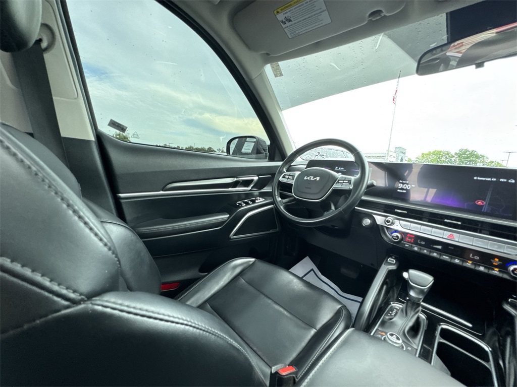 2024 Kia Telluride S photo 15
