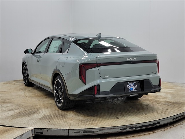 2025 Kia K4 GT-Line photo 6