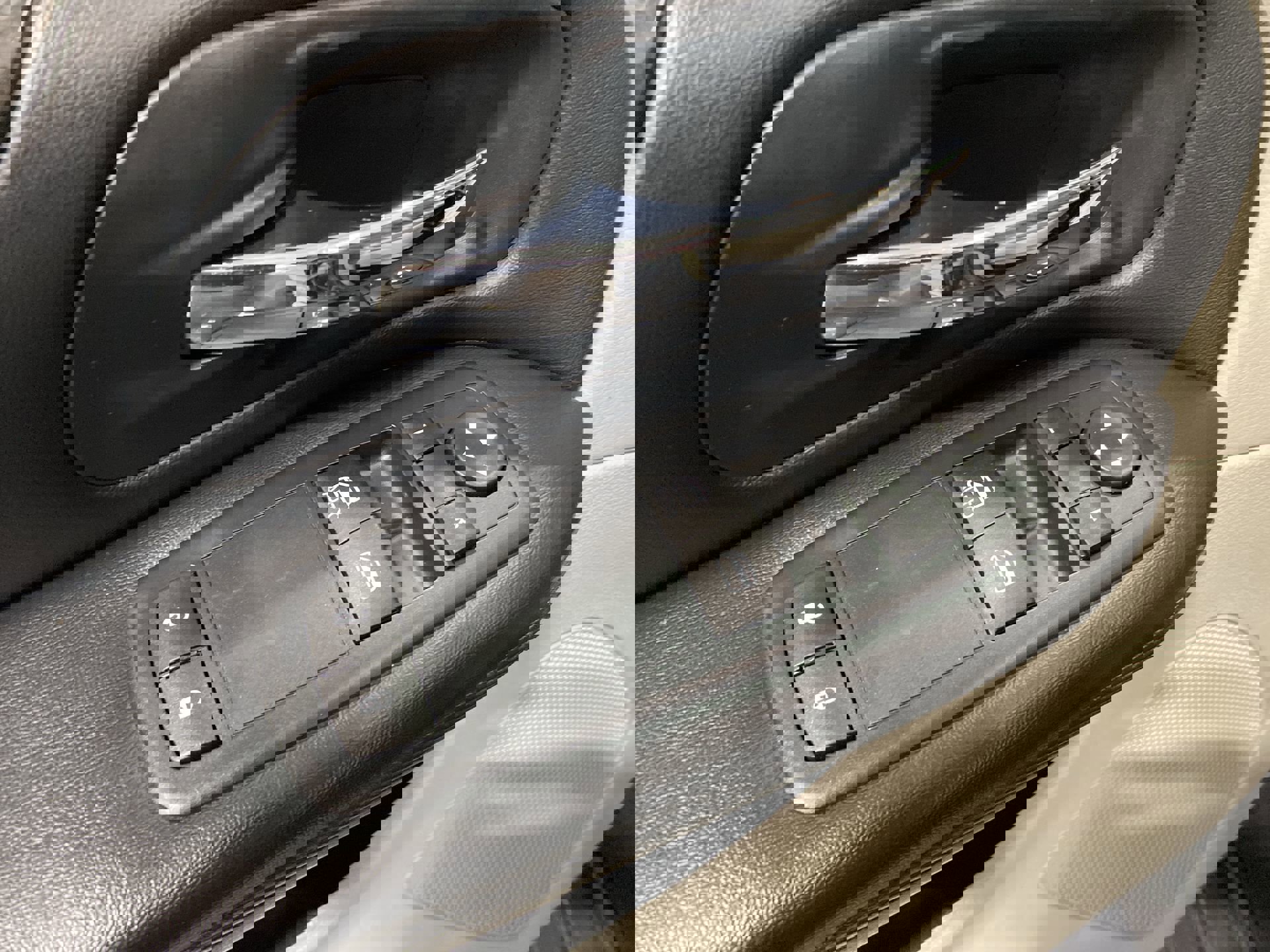 2016 Dodge Grand Caravan Value Package Sport photo 18