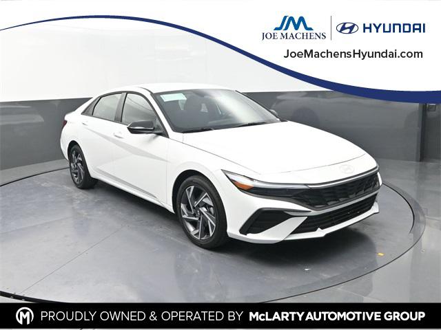 2025 Hyundai Elantra Base's photo