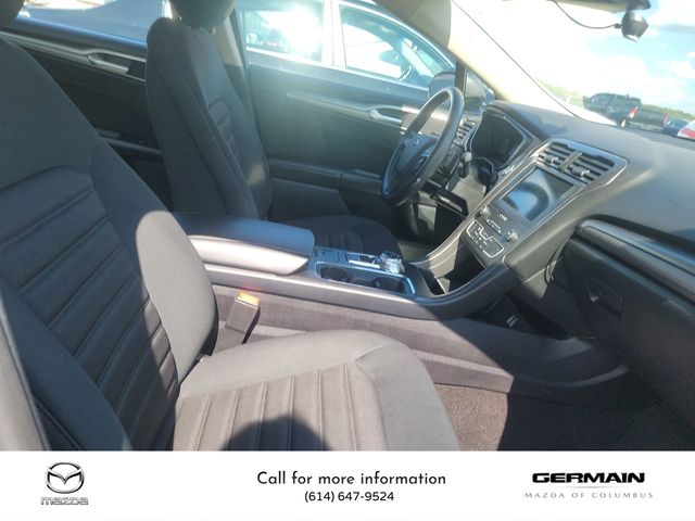 2019 Ford Fusion SE photo 9
