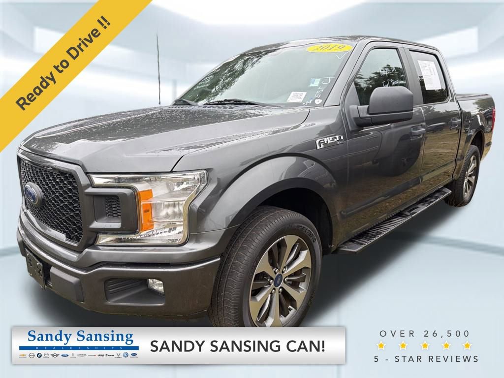 2019 Ford F-150 XL's photo