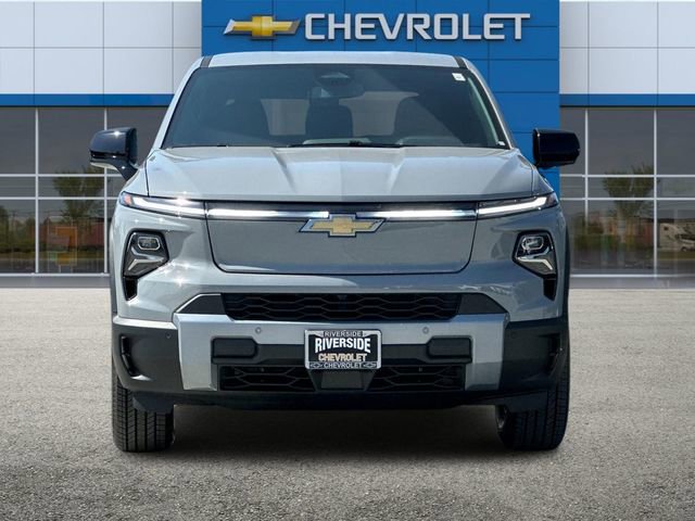 2026 Chevrolet Silverado EV LT photo 9