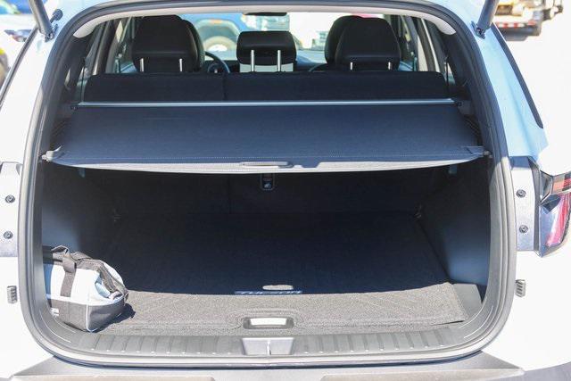 New 2025 White Hyundai SEL Convenience image 7