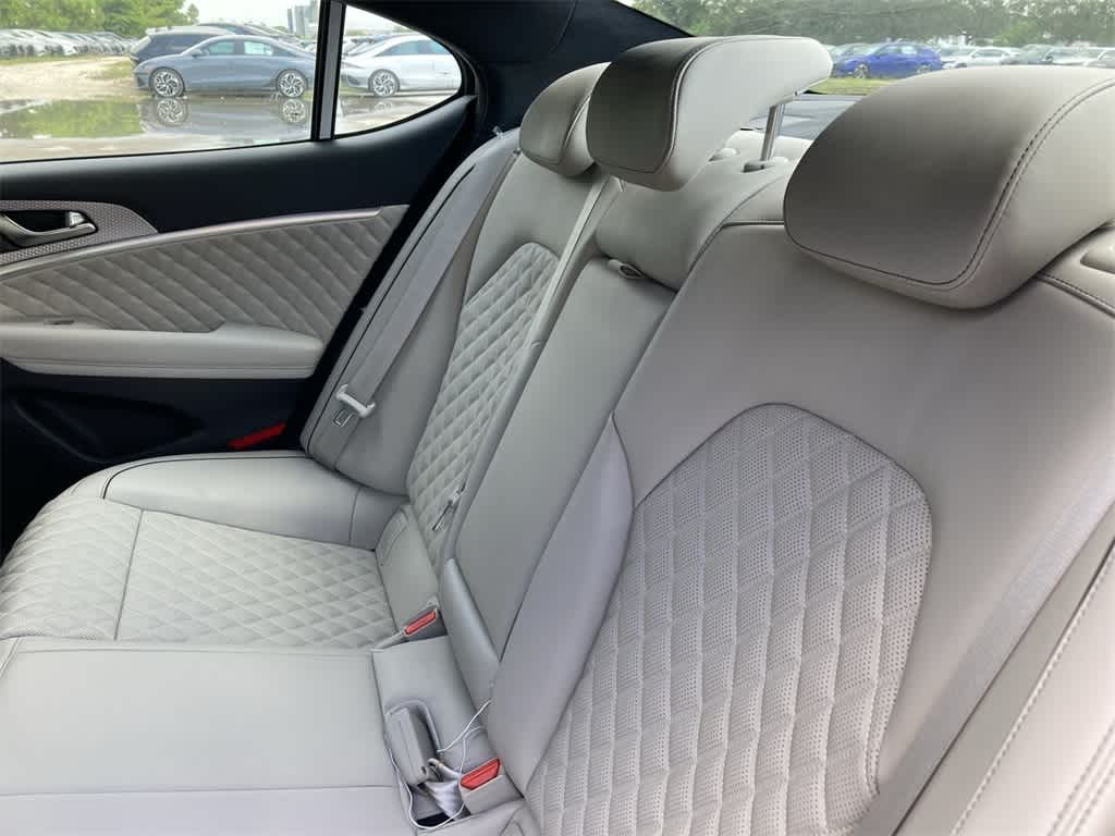 2023 Genesis G70 Advanced 3.3T Sport Prestige photo 20