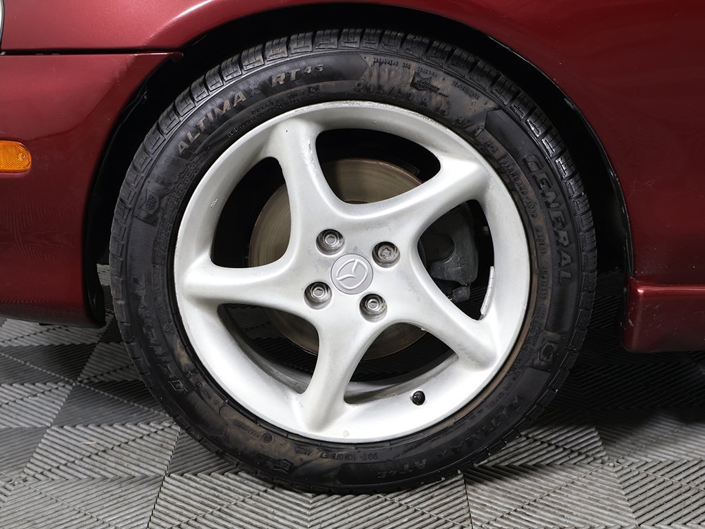 2003 Mazda MX-5 Miata Miata Base photo 16