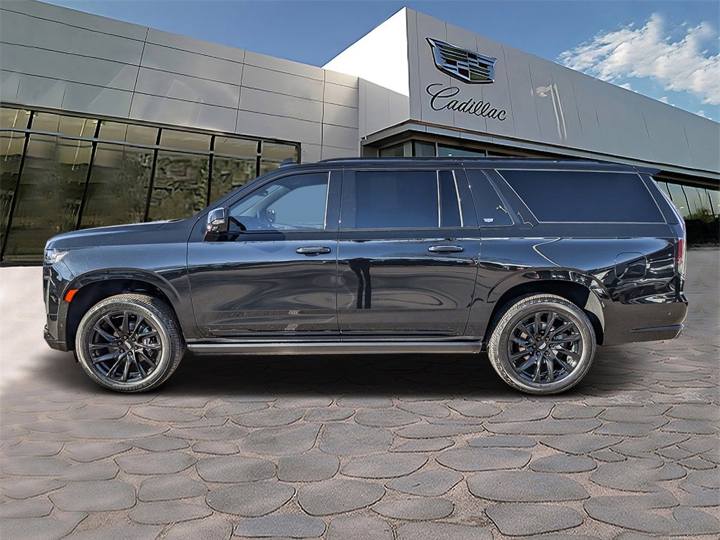 2023 Cadillac Escalade ESV Sport photo 3
