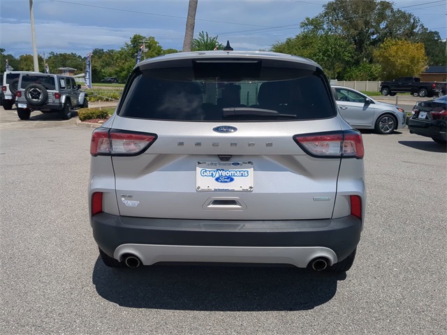 2020 Ford Escape SE photo 4