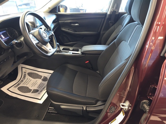 2024 Nissan Sentra SV photo 12