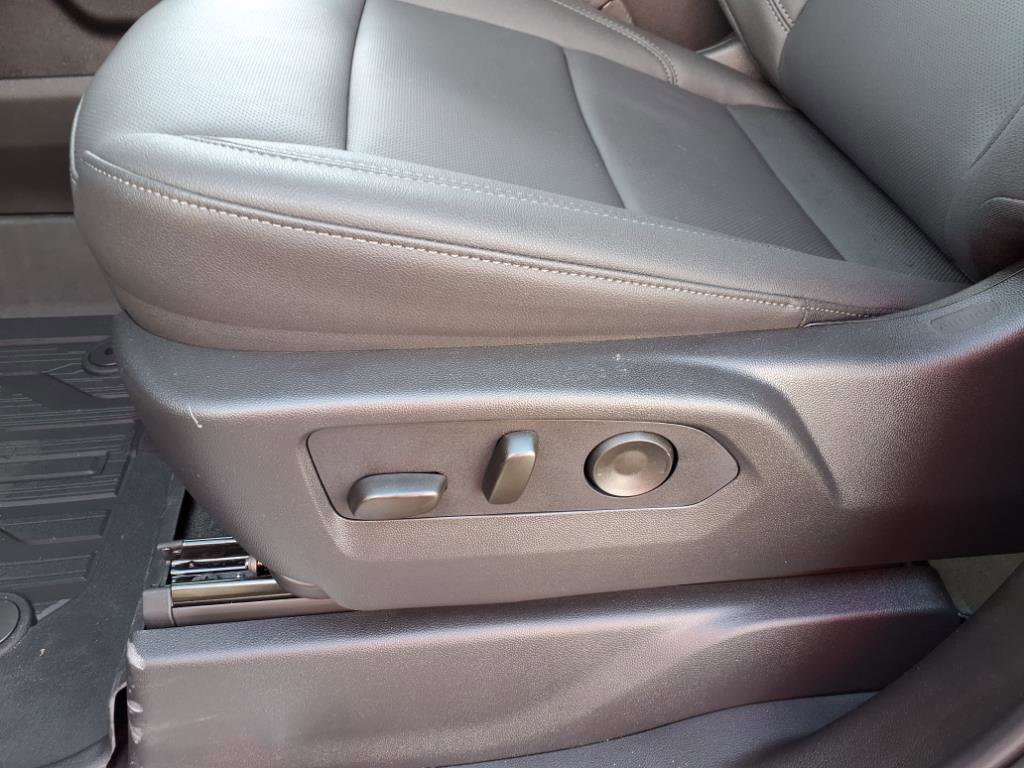 2026 Gmc Sierra 1500 SLT photo 13