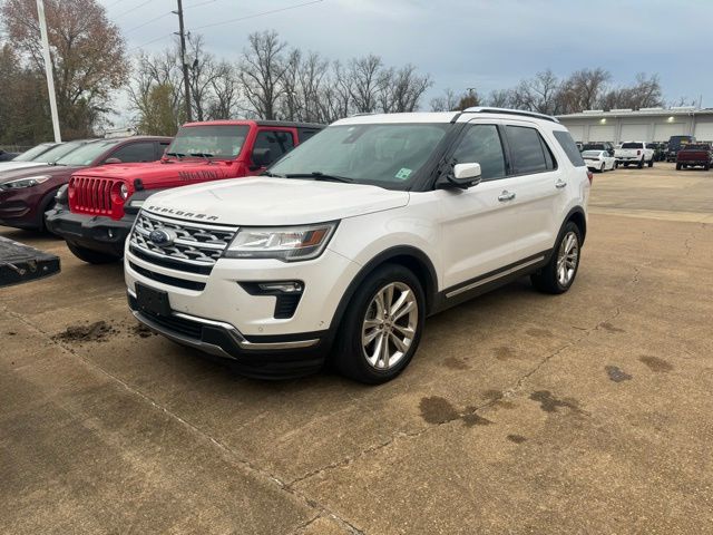 2018 Ford Explorer Limited's photo